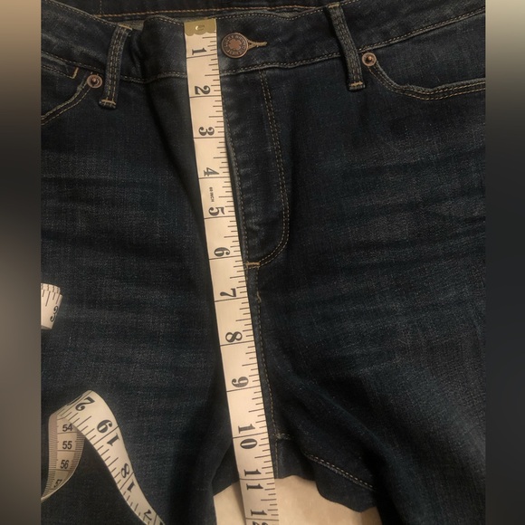 Lucky Jeans - Picture 4 of 6